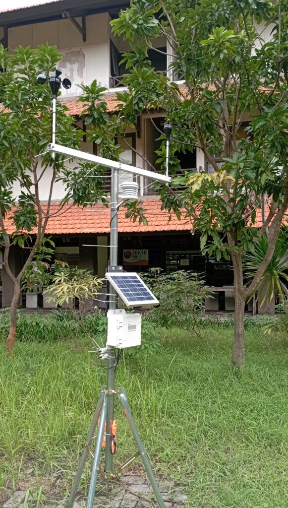 Weather station kebun sawit - hobo rx3000 loggerindo
